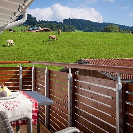 5 Sterne Ferienwohnung Hochgratblick Mit Schwimmbad Und Sauna Оберщауфен Екстериор снимка