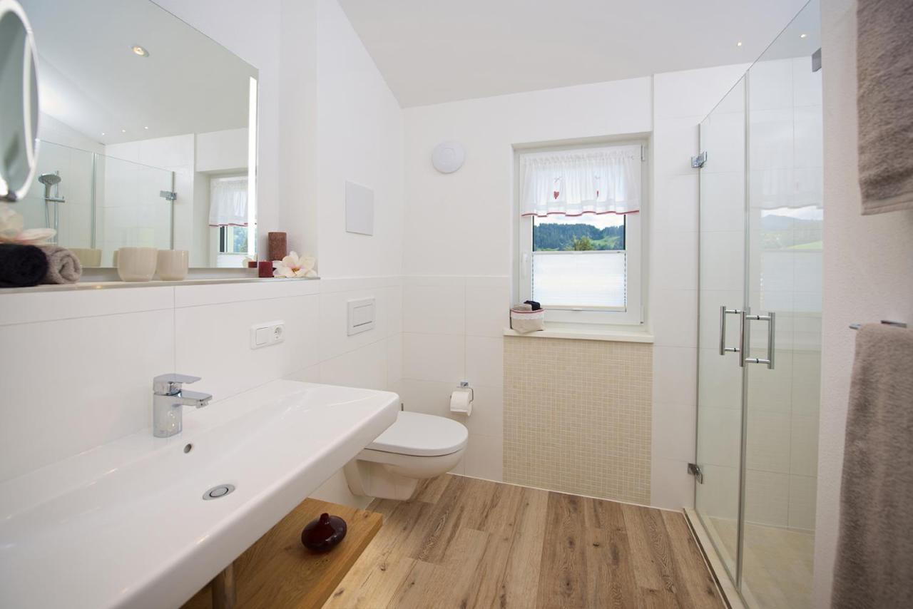 5 Sterne Ferienwohnung Hochgratblick Mit Schwimmbad Und Sauna Оберщауфен Екстериор снимка